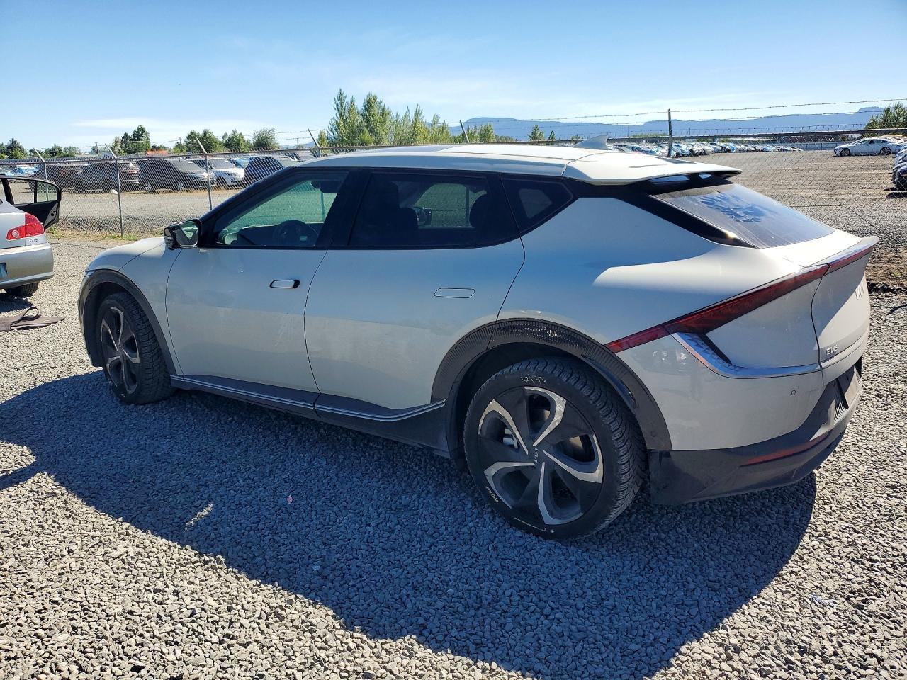 2022 KIA EV6