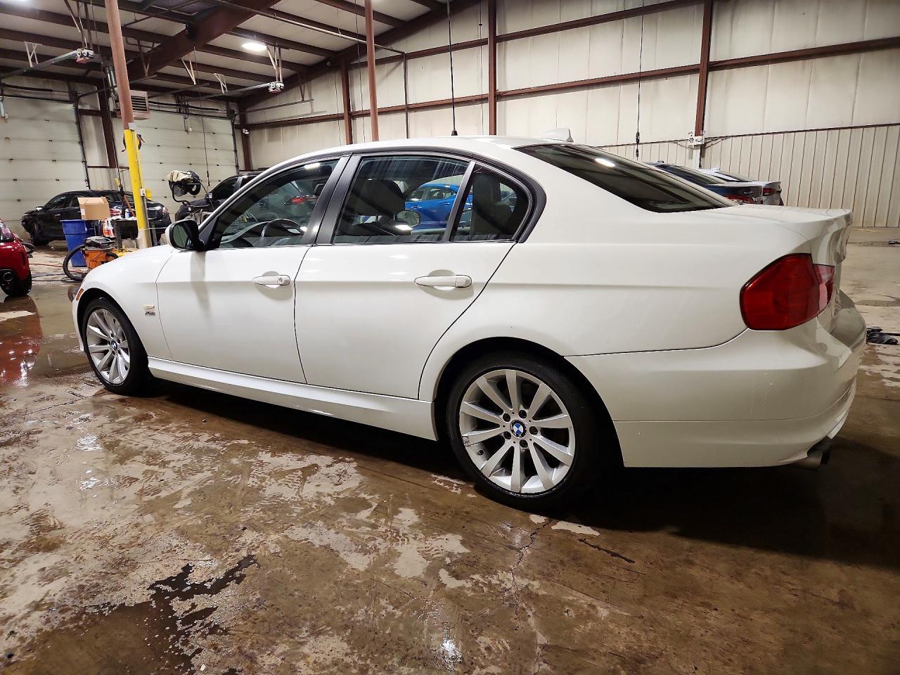 2011 BMW 3 SERIES