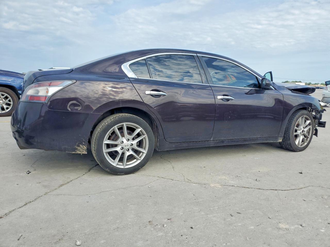 2014 NISSAN Maxima