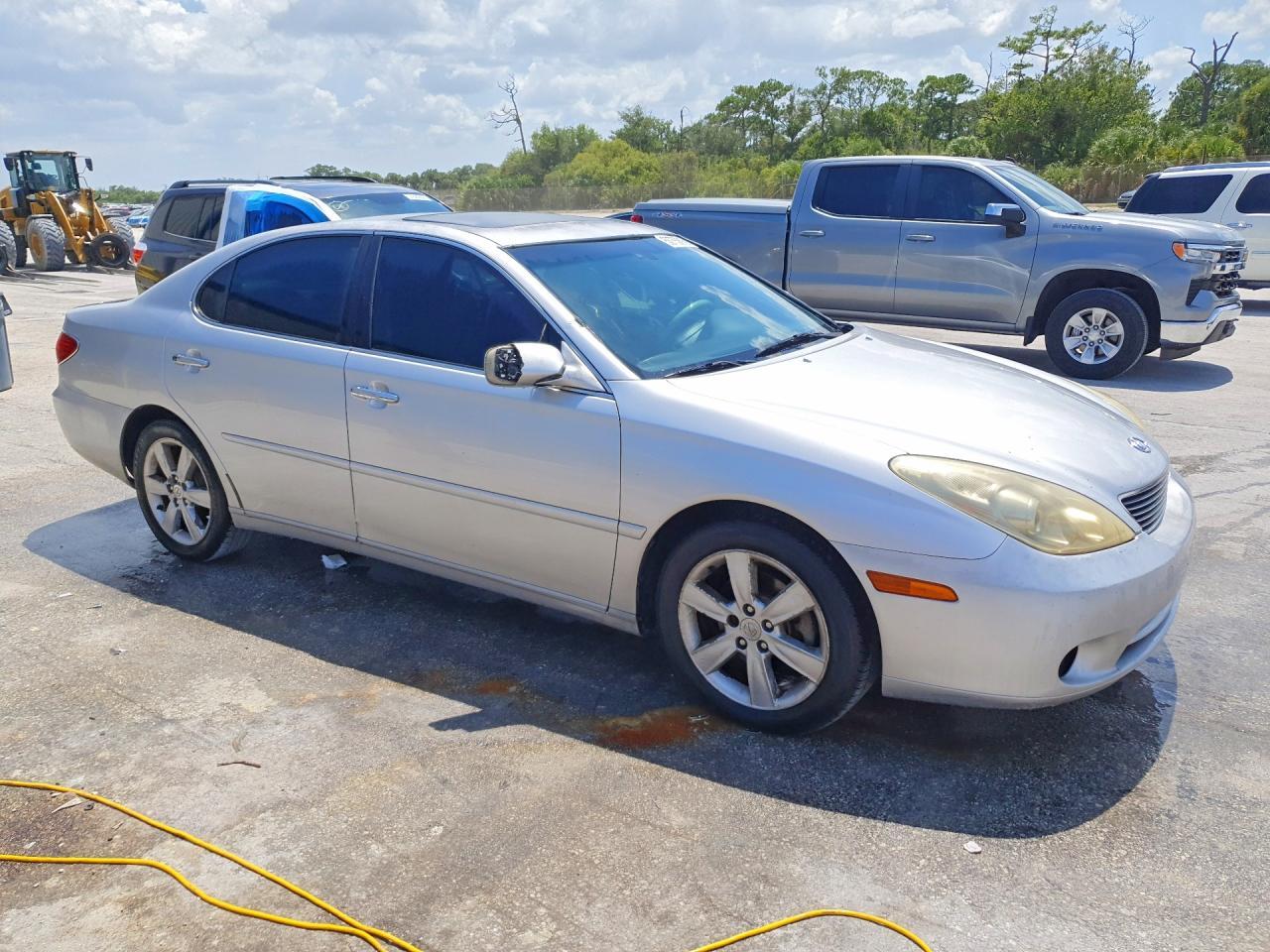 2005 LEXUS ES 330