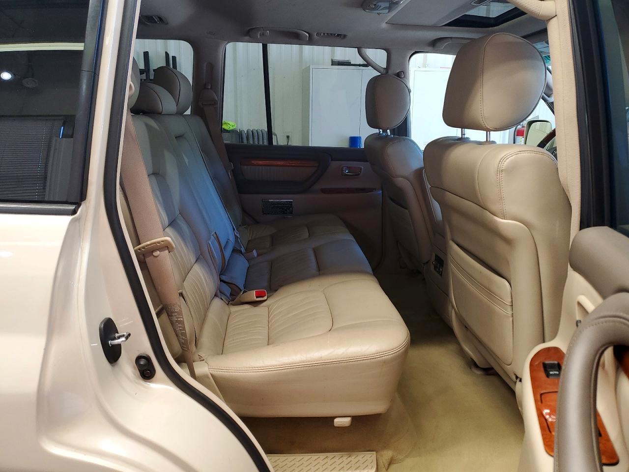 2004 LEXUS Lx 470