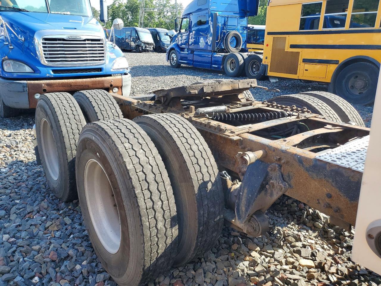 2007 FREIGHTLINER Conventional
