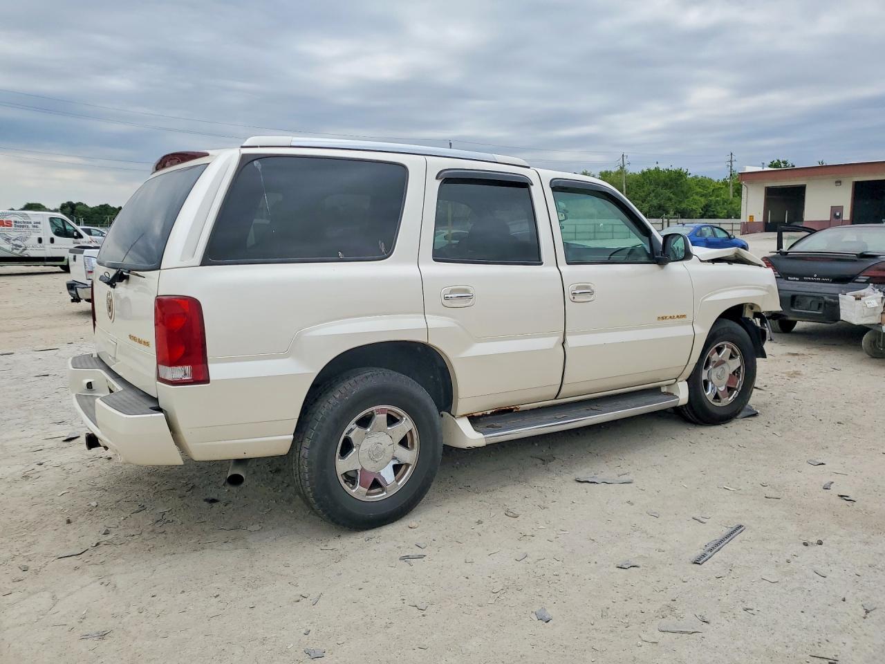 2003 CADILLAC ESCALADE