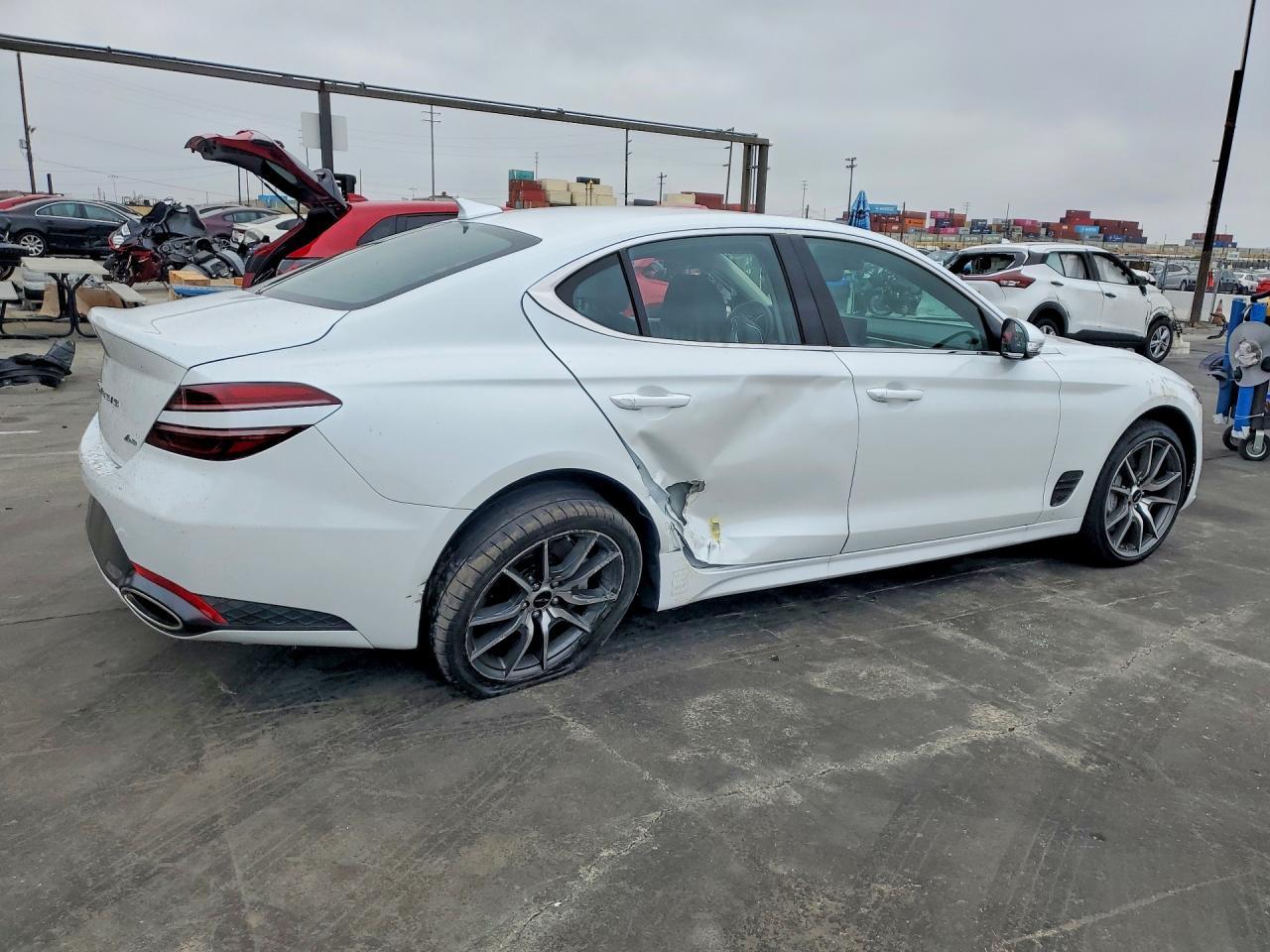 2025 GENESIS G70