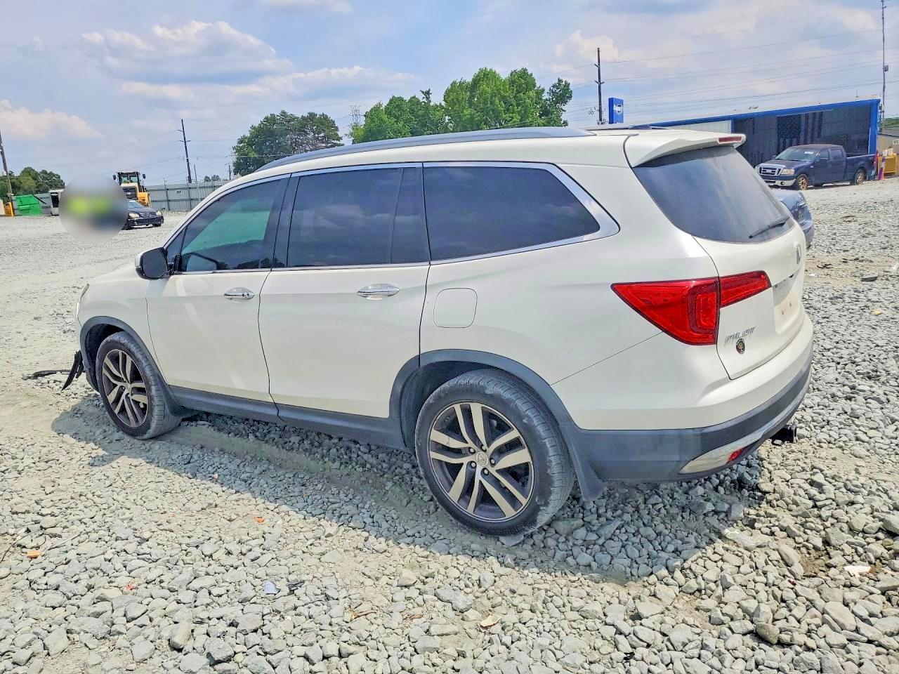 2016 HONDA PILOT