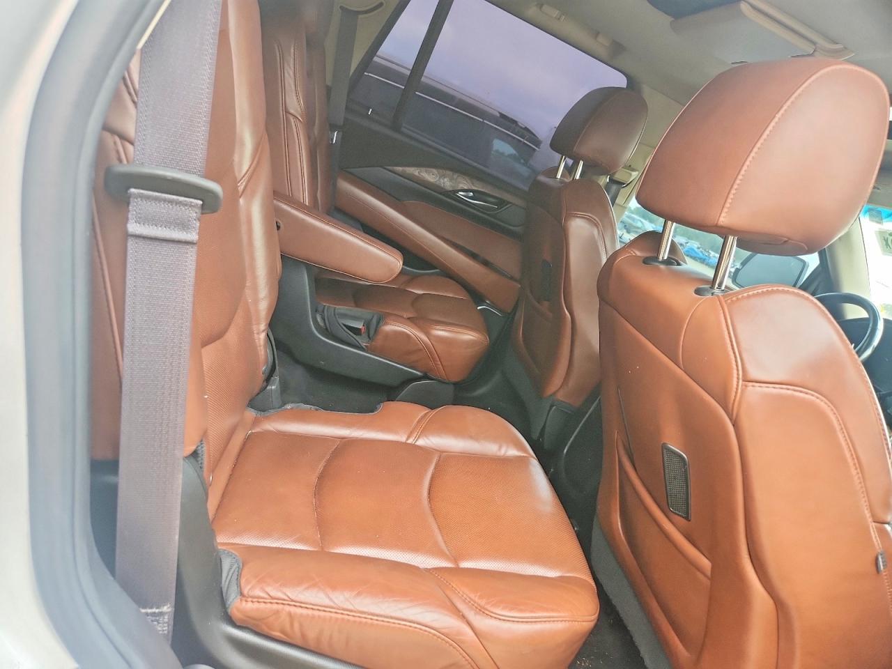 2017 CADILLAC ESCALADE