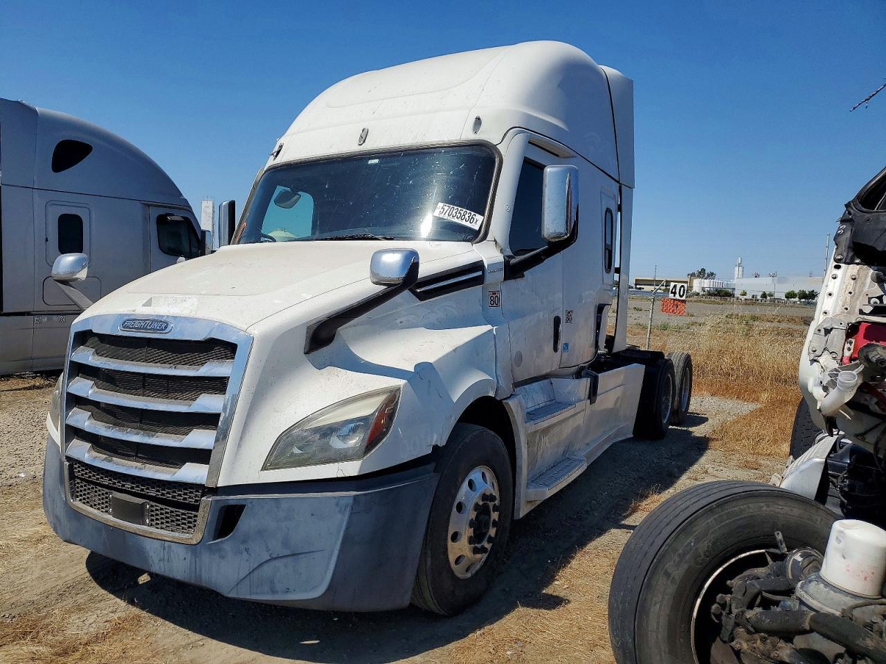 2022 FREIGHTLINER CASCADIA 126