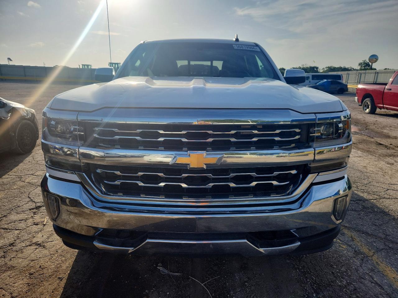 2018 CHEVROLET Silverado
