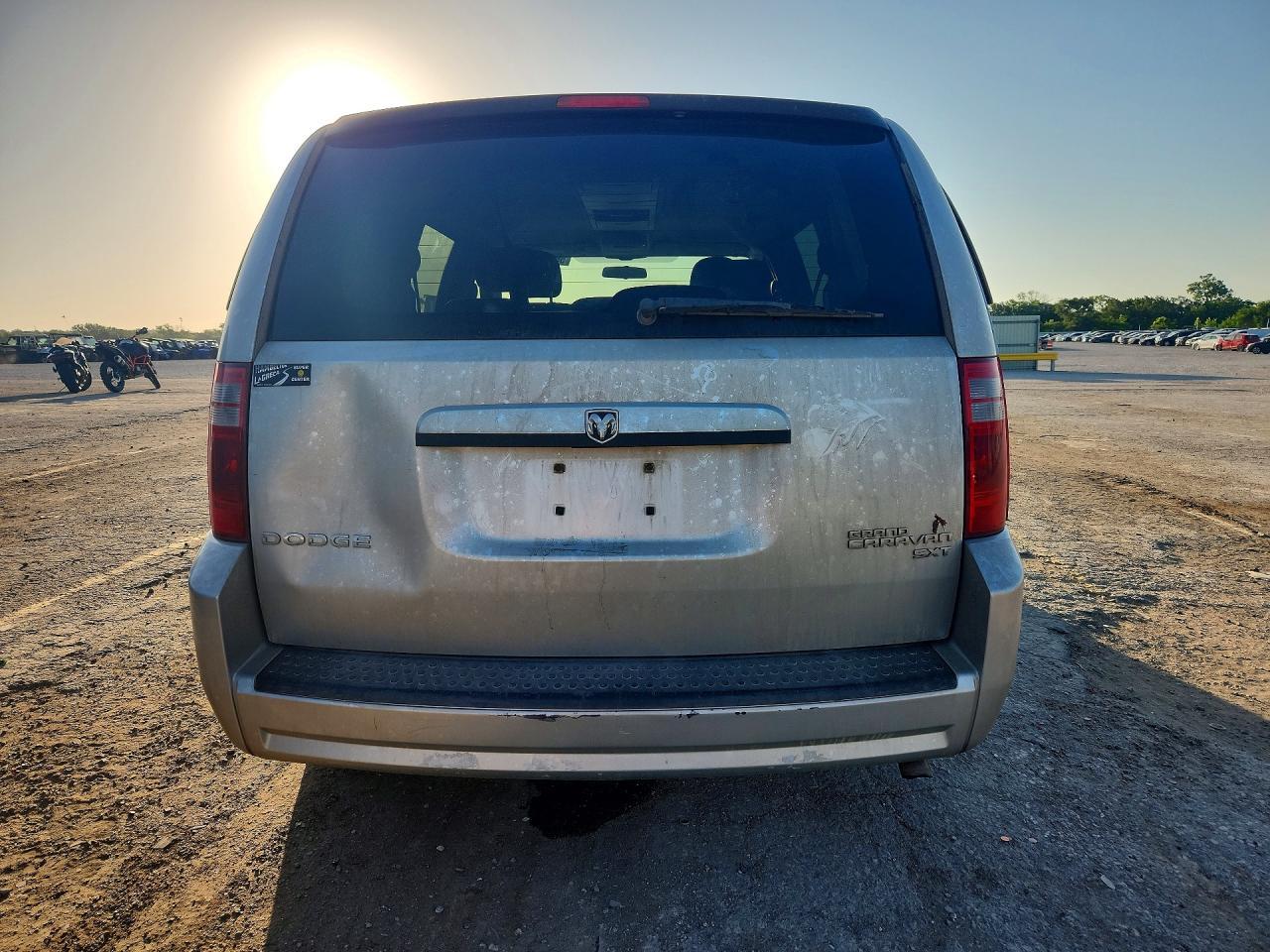 2010 DODGE Grand Cara