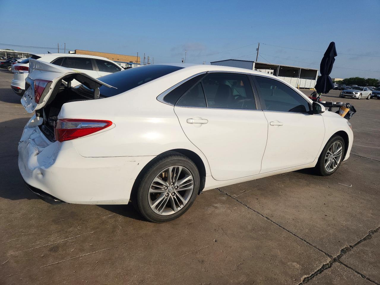 2017 TOYOTA CAMRY