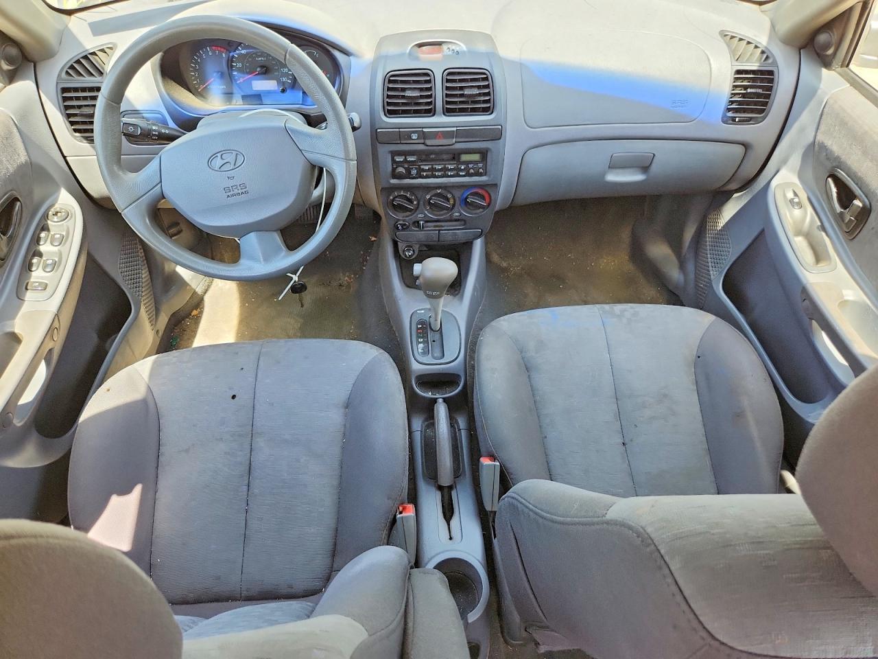 2004 HYUNDAI ACCENT