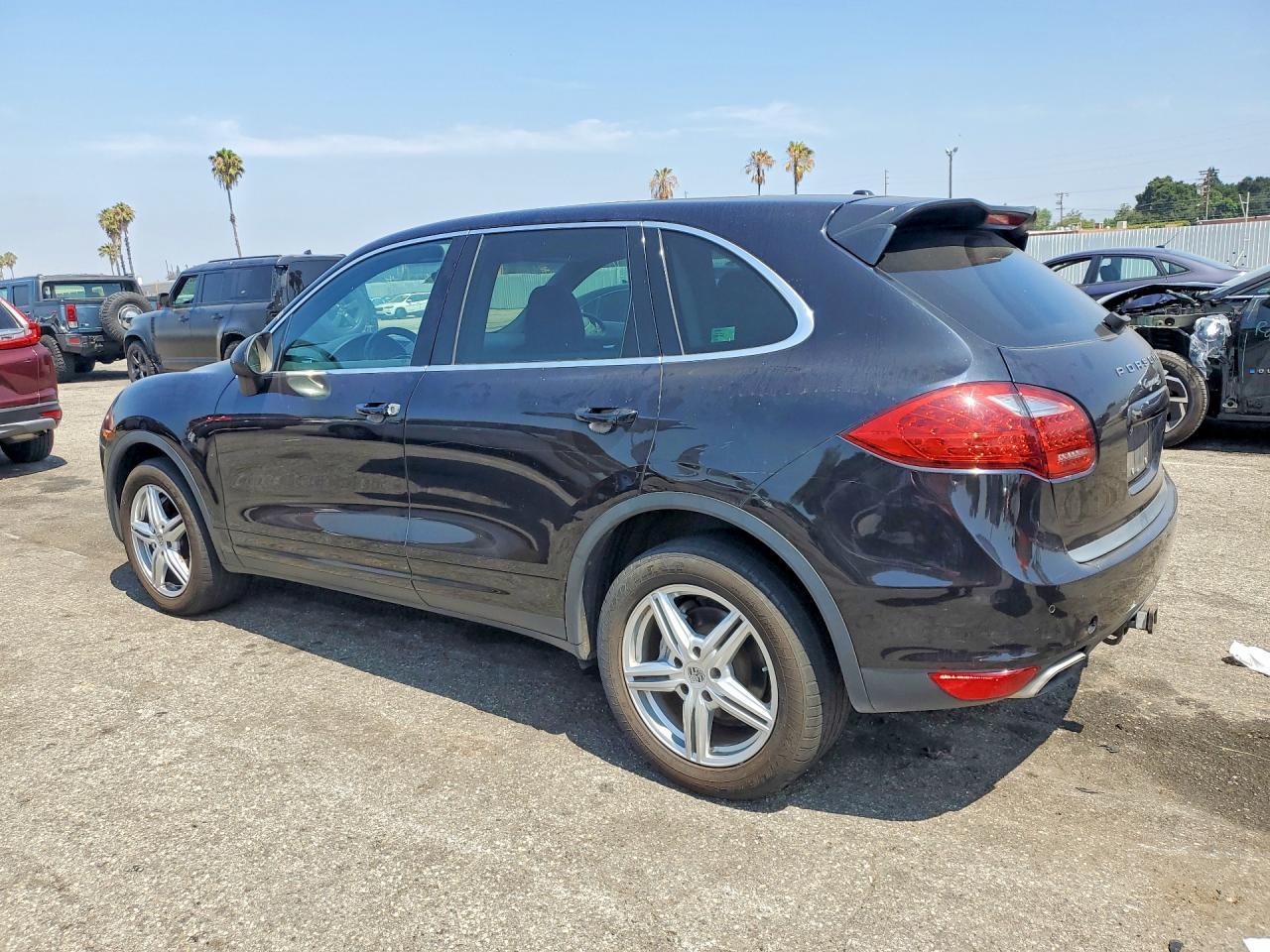 2011 PORSCHE CAYENNE