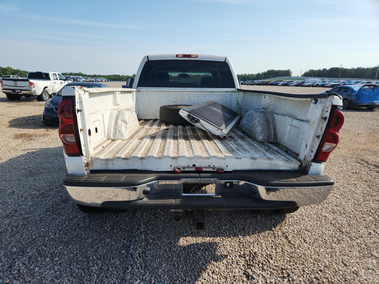 2004 CHEVROLET Silverado 3500