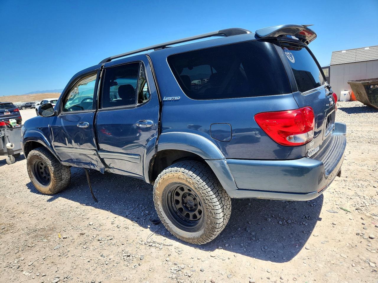 2005 TOYOTA Sequoia