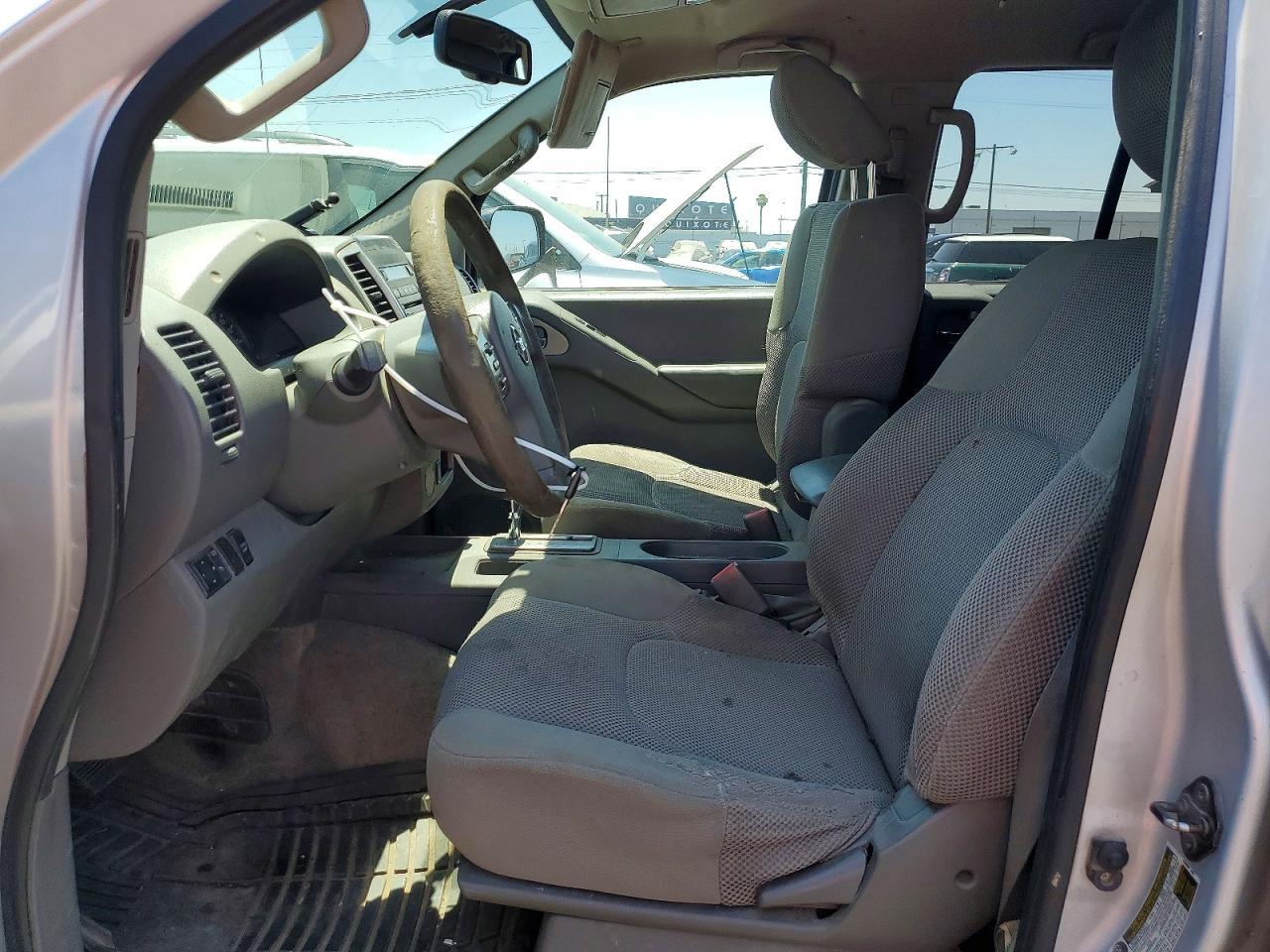 2012 NISSAN Frontier