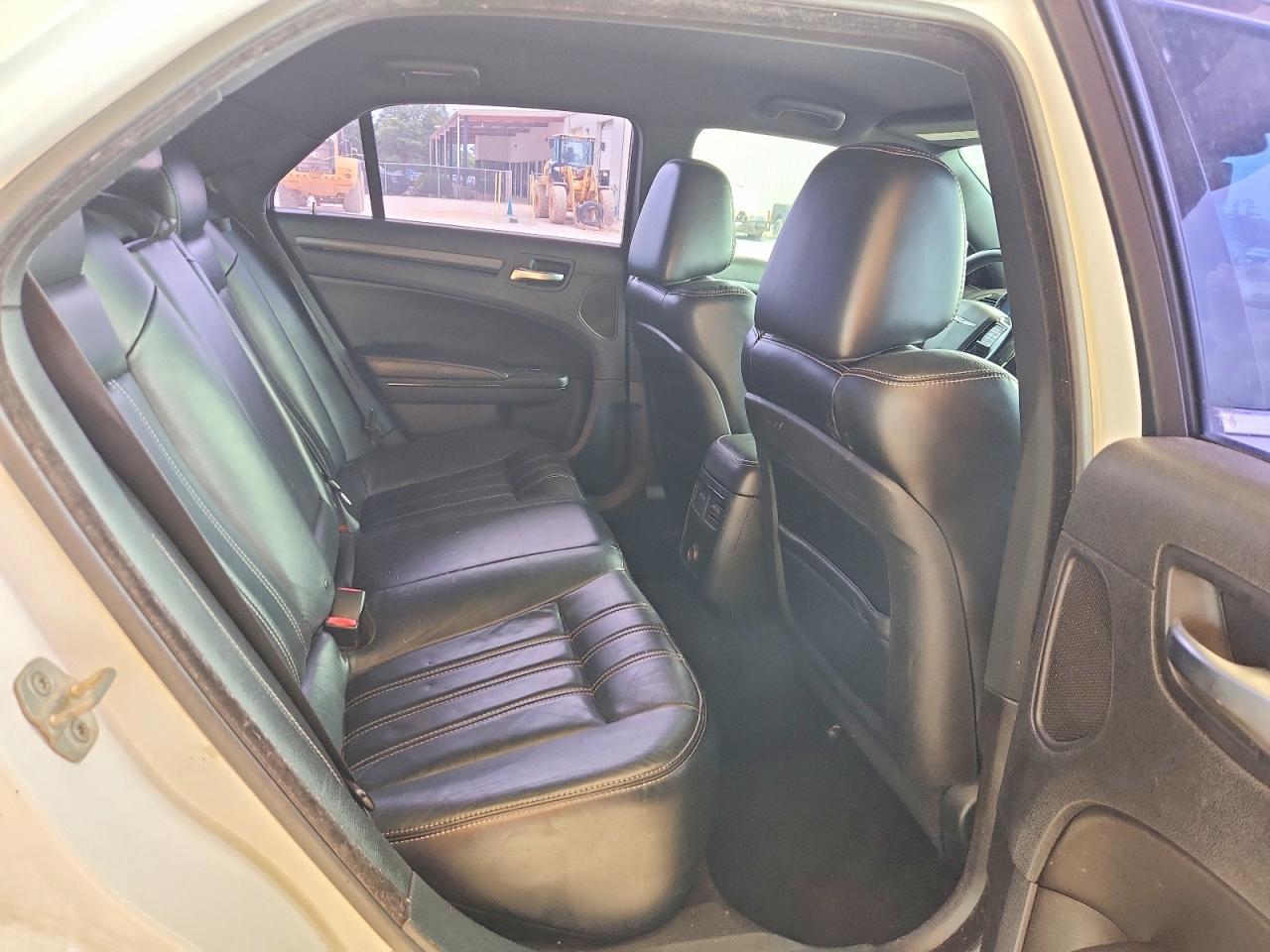 2013 CHRYSLER 300