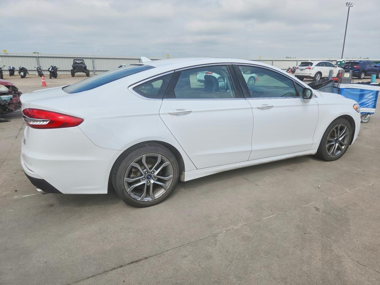 2019 FORD FUSION