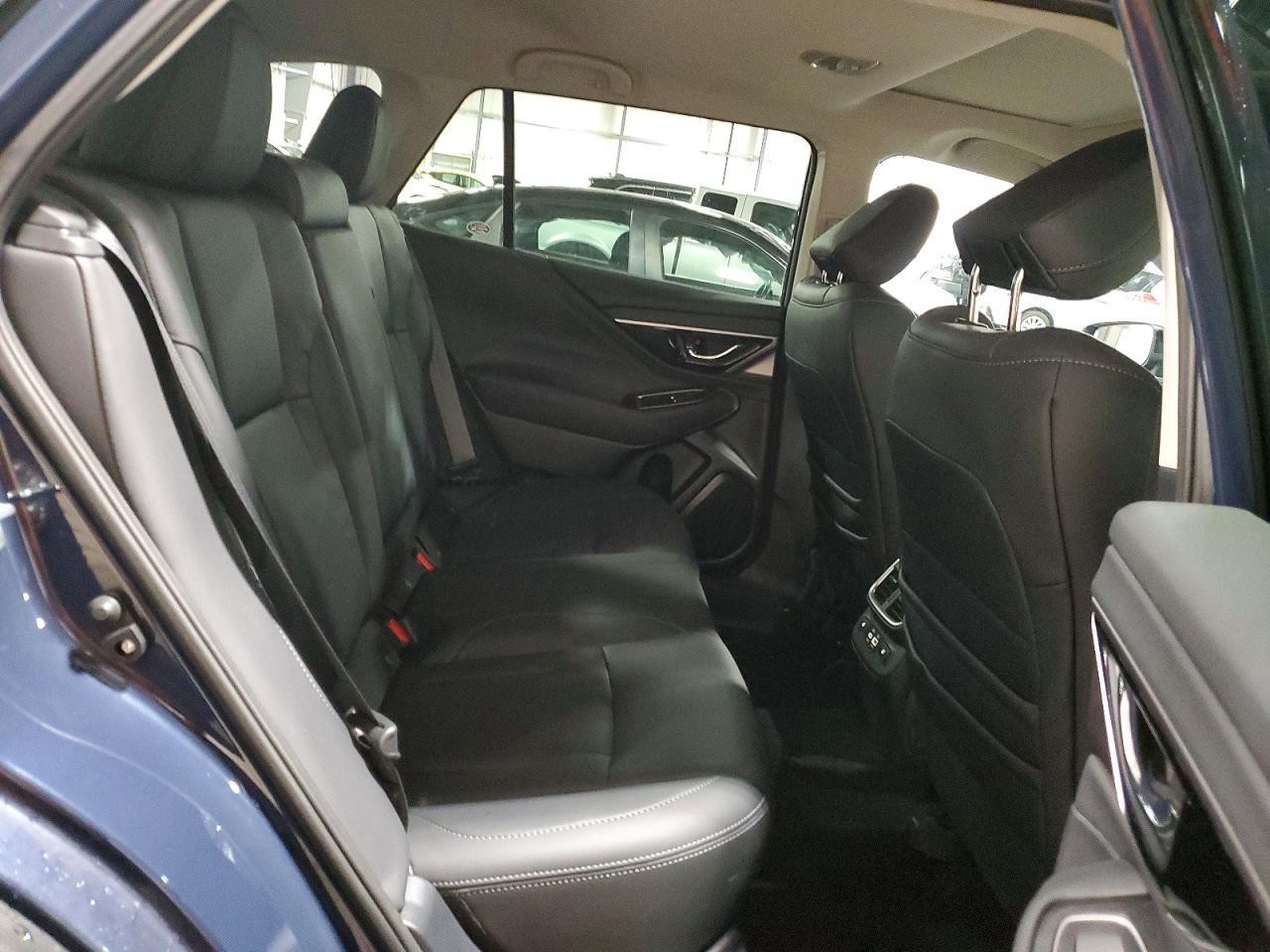 2023 SUBARU Outback