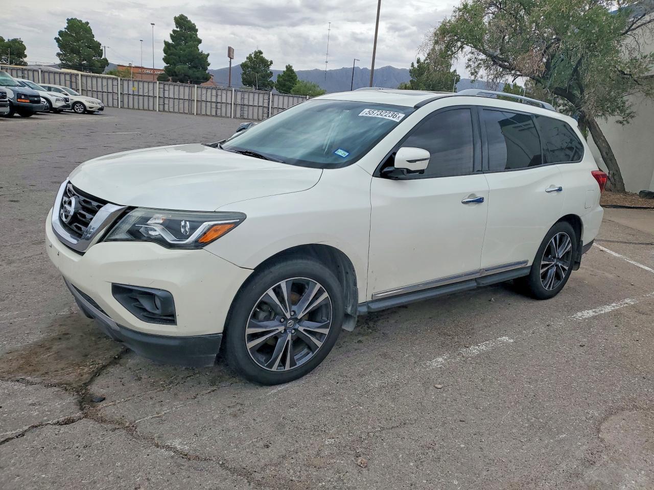 2017 NISSAN PATHFINDER