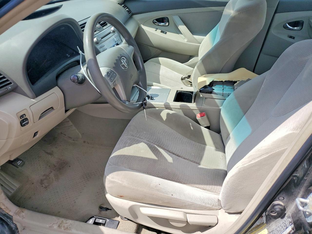 2011 TOYOTA CAMRY