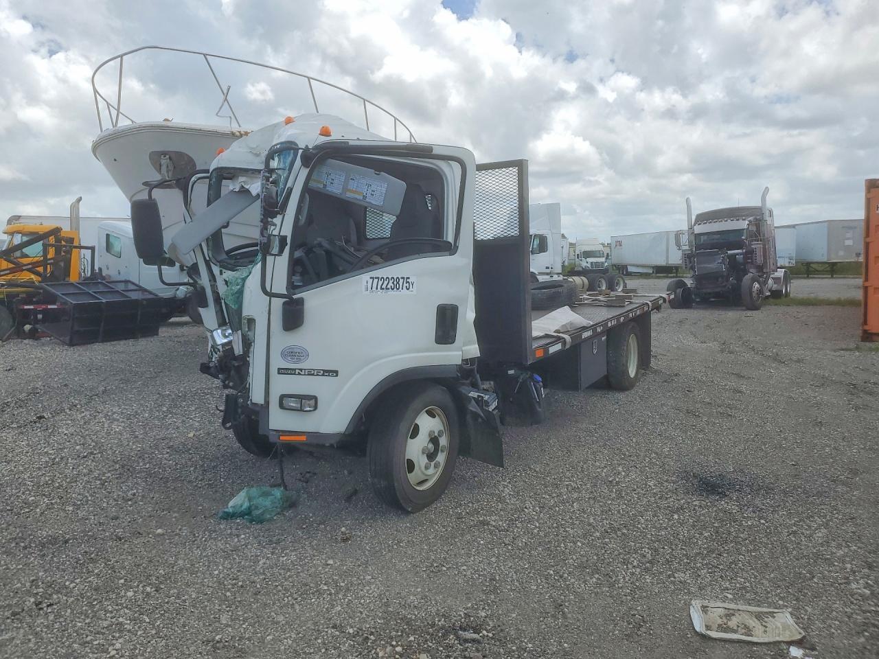 2023 ISUZU NPR