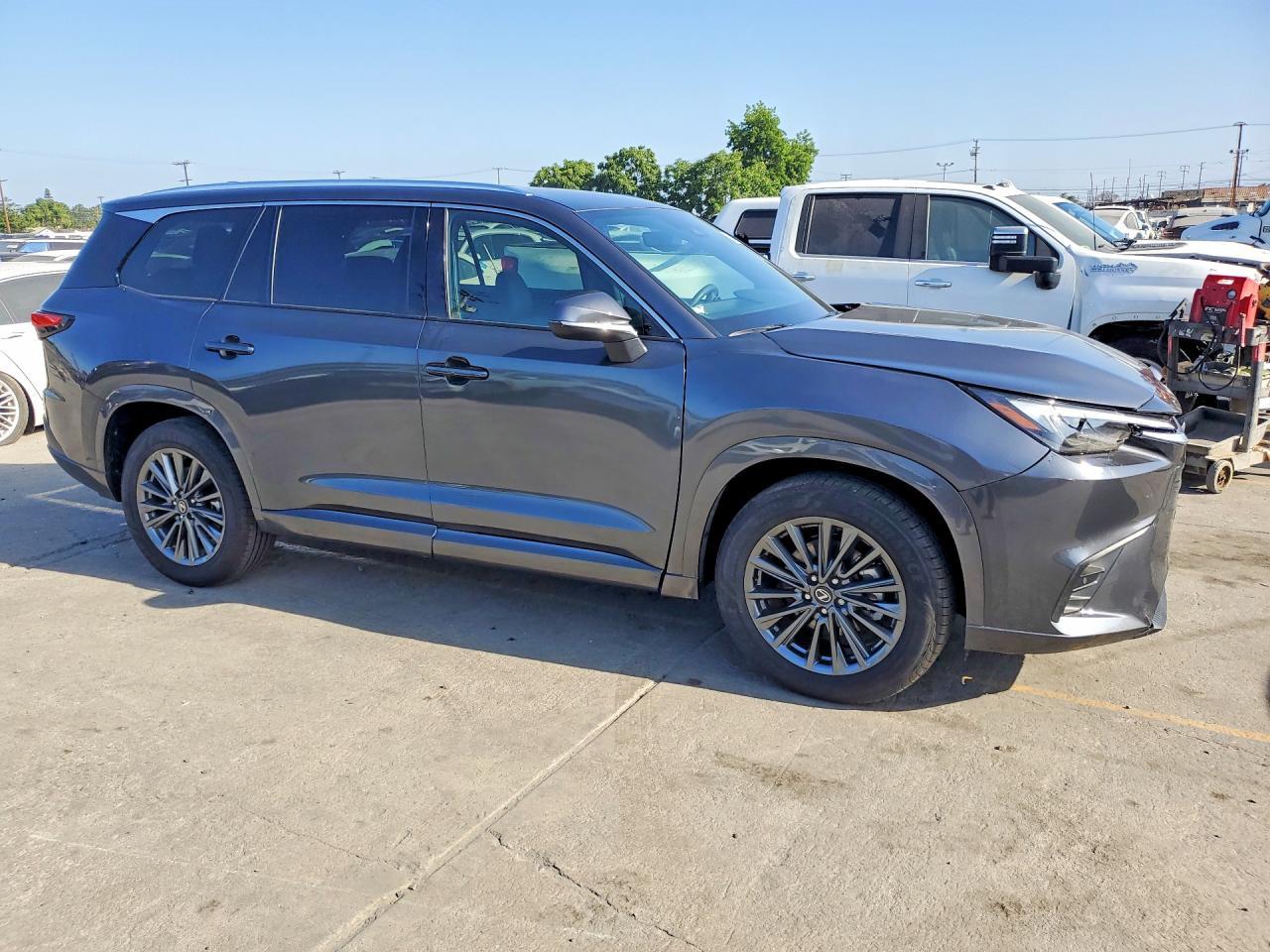 2026 LEXUS TX 350