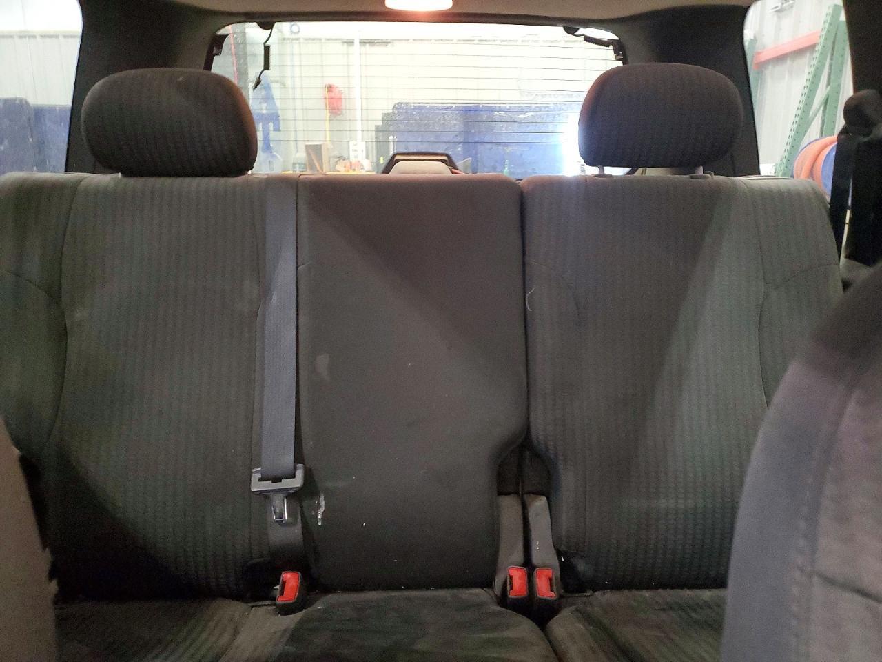 2004 JEEP Liberty