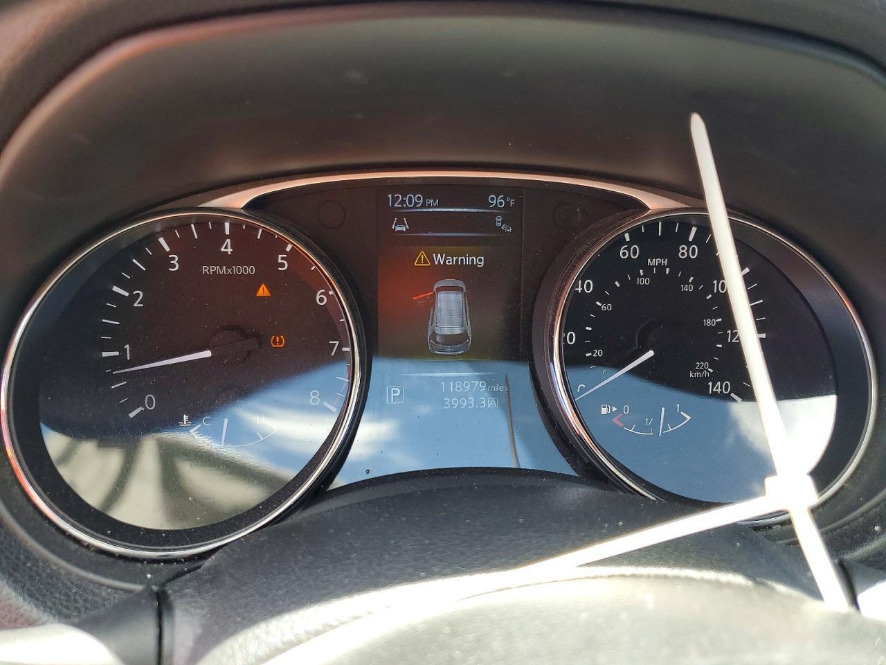 2014 NISSAN ROGUE