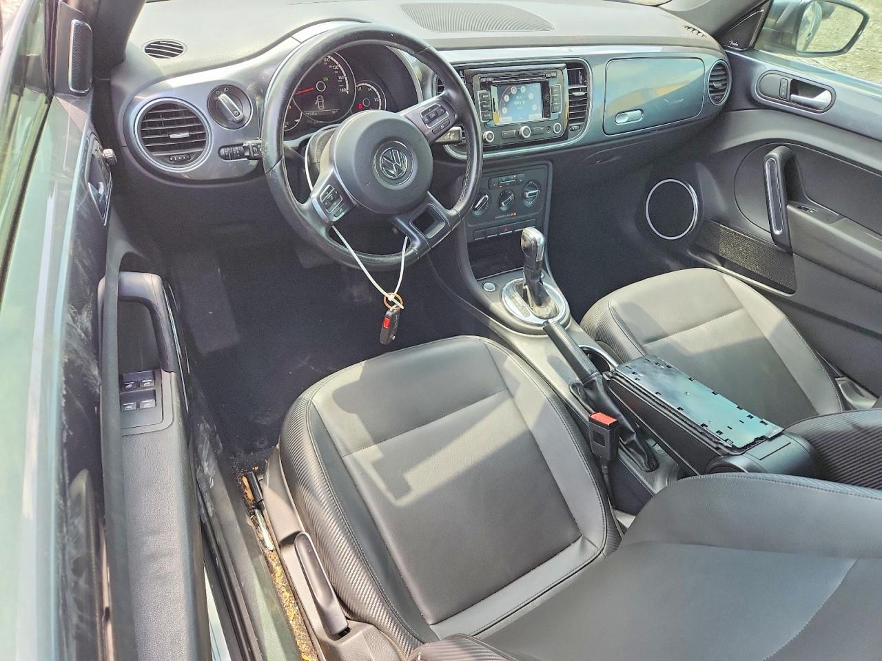 2013 VOLKSWAGEN Beetle