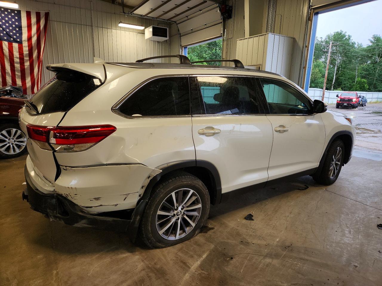 2019 TOYOTA HIGHLANDER