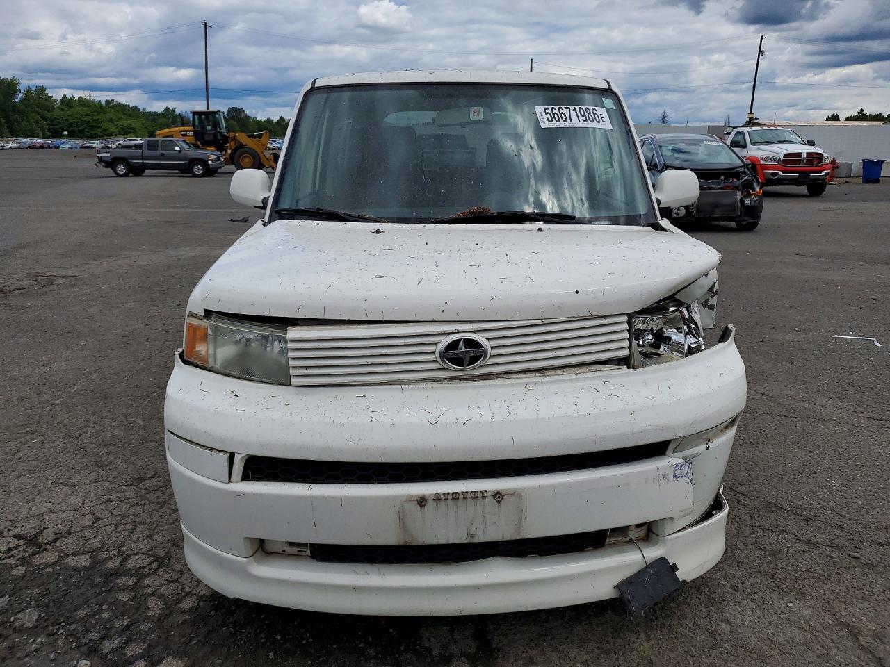 2005 TOYOTA SCION
