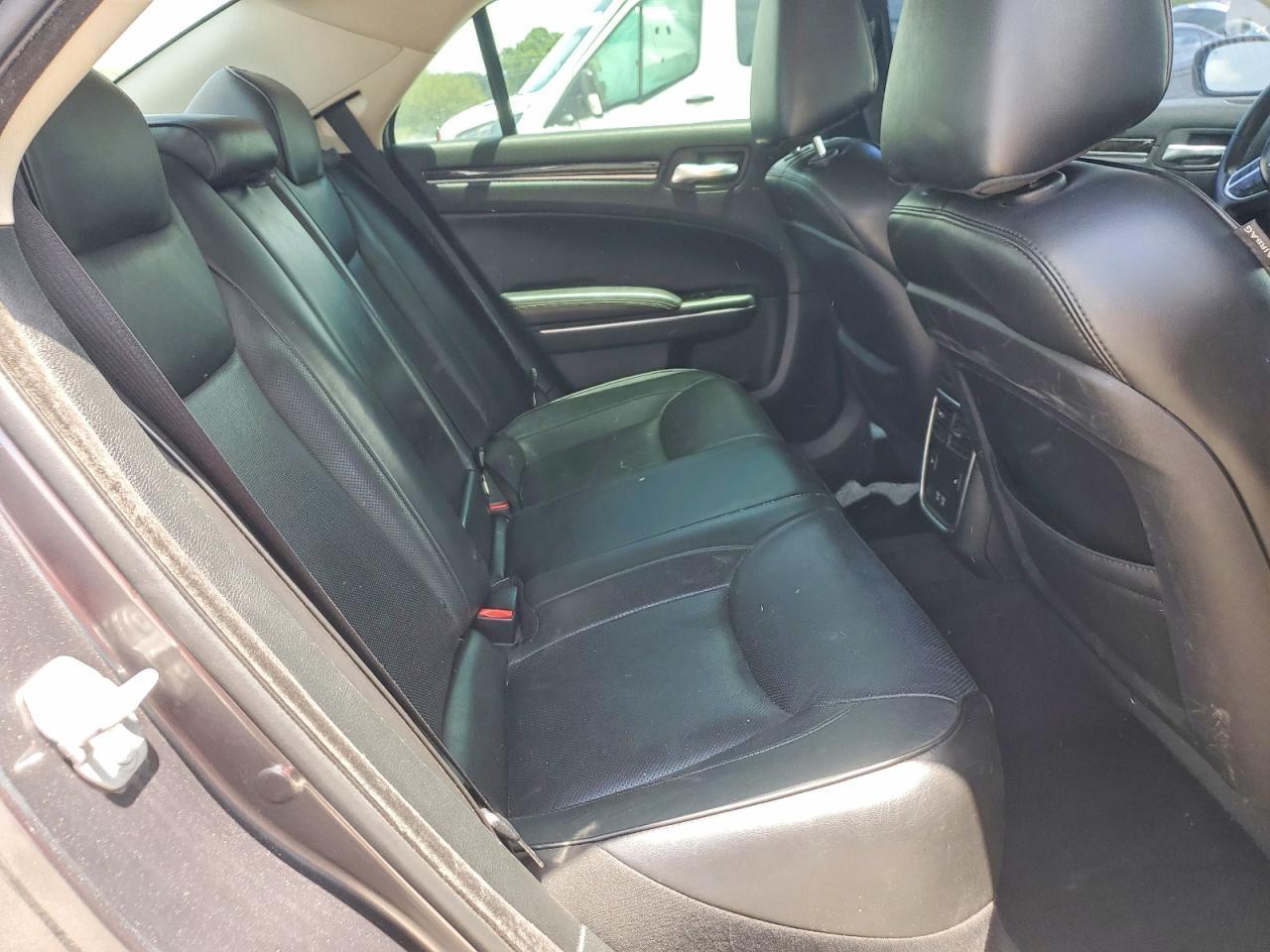 2018 CHRYSLER 300