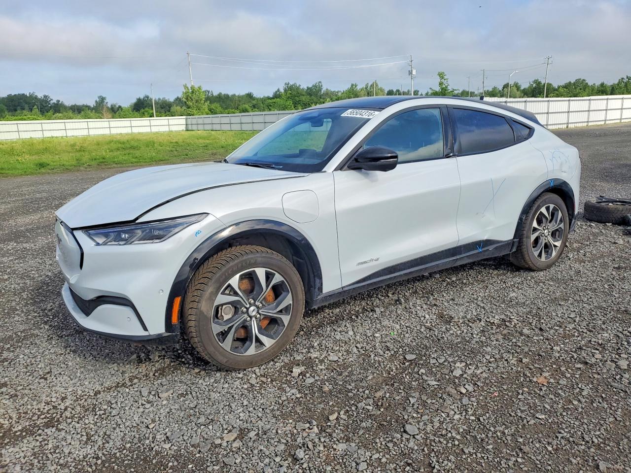 2021 FORD Mustang Mach-E