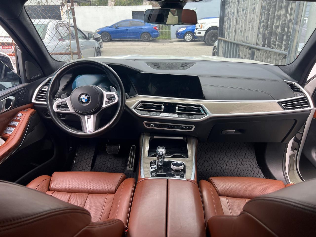 2022 BMW X7