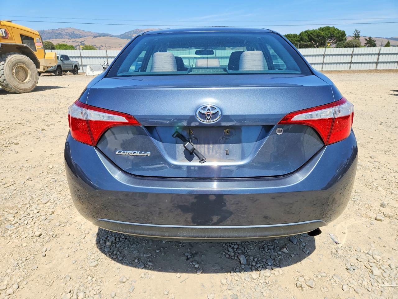 2015 TOYOTA COROLLA