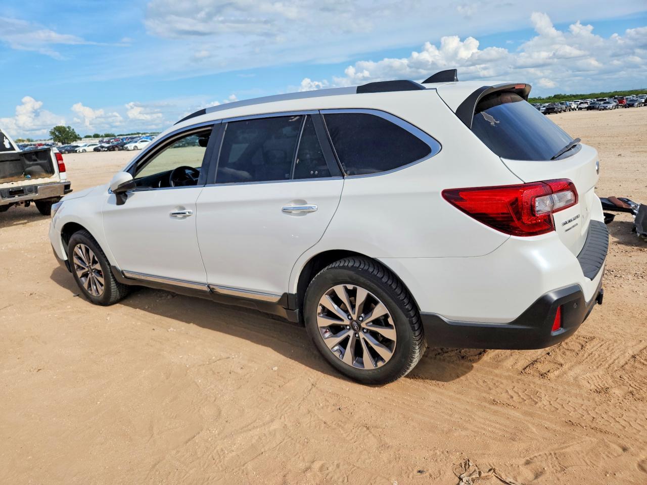 2019 SUBARU Outback