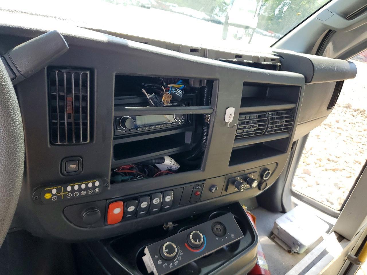 2019 CHEVROLET EXPRESS 2500