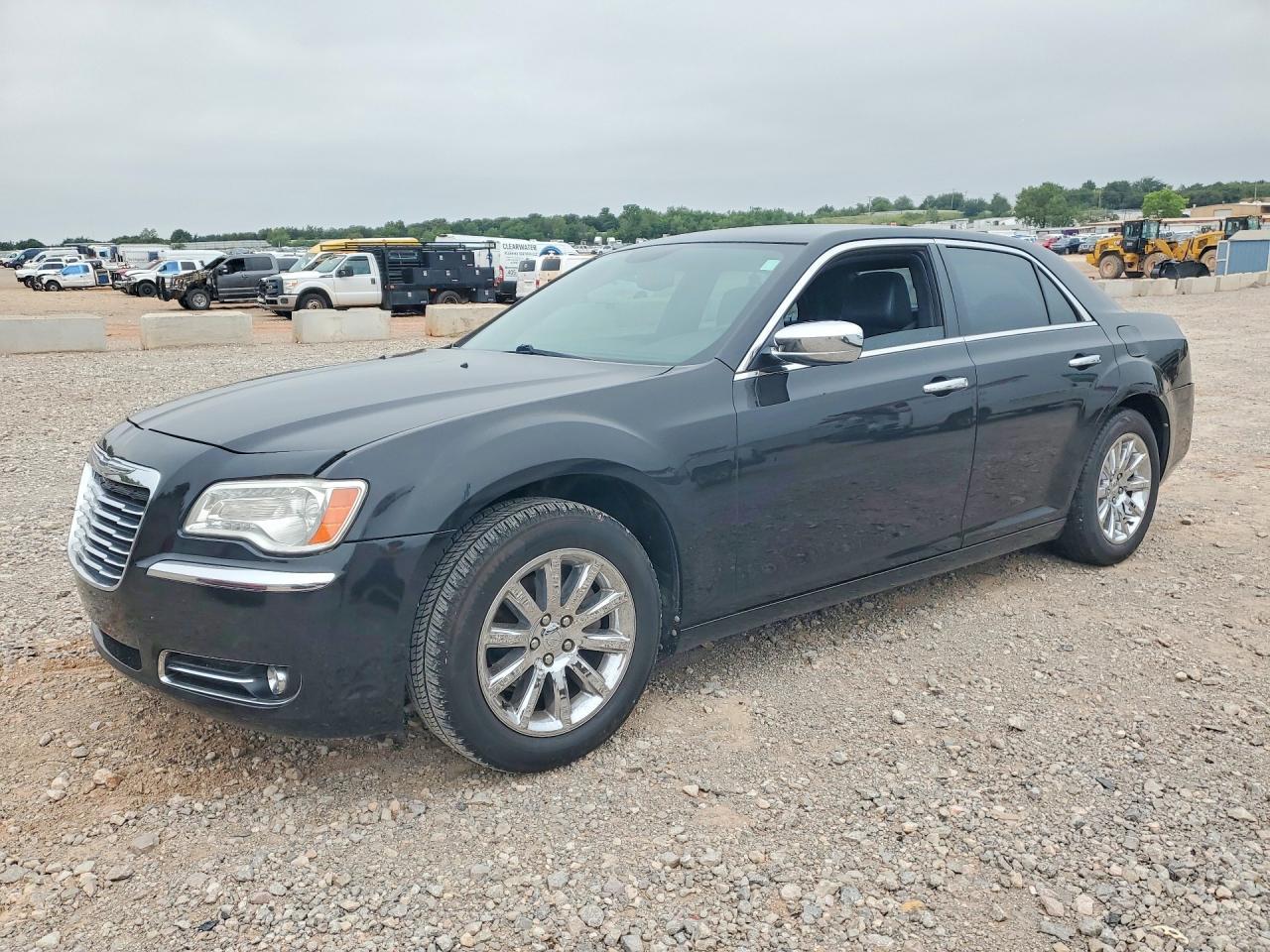 2011 CHRYSLER 300