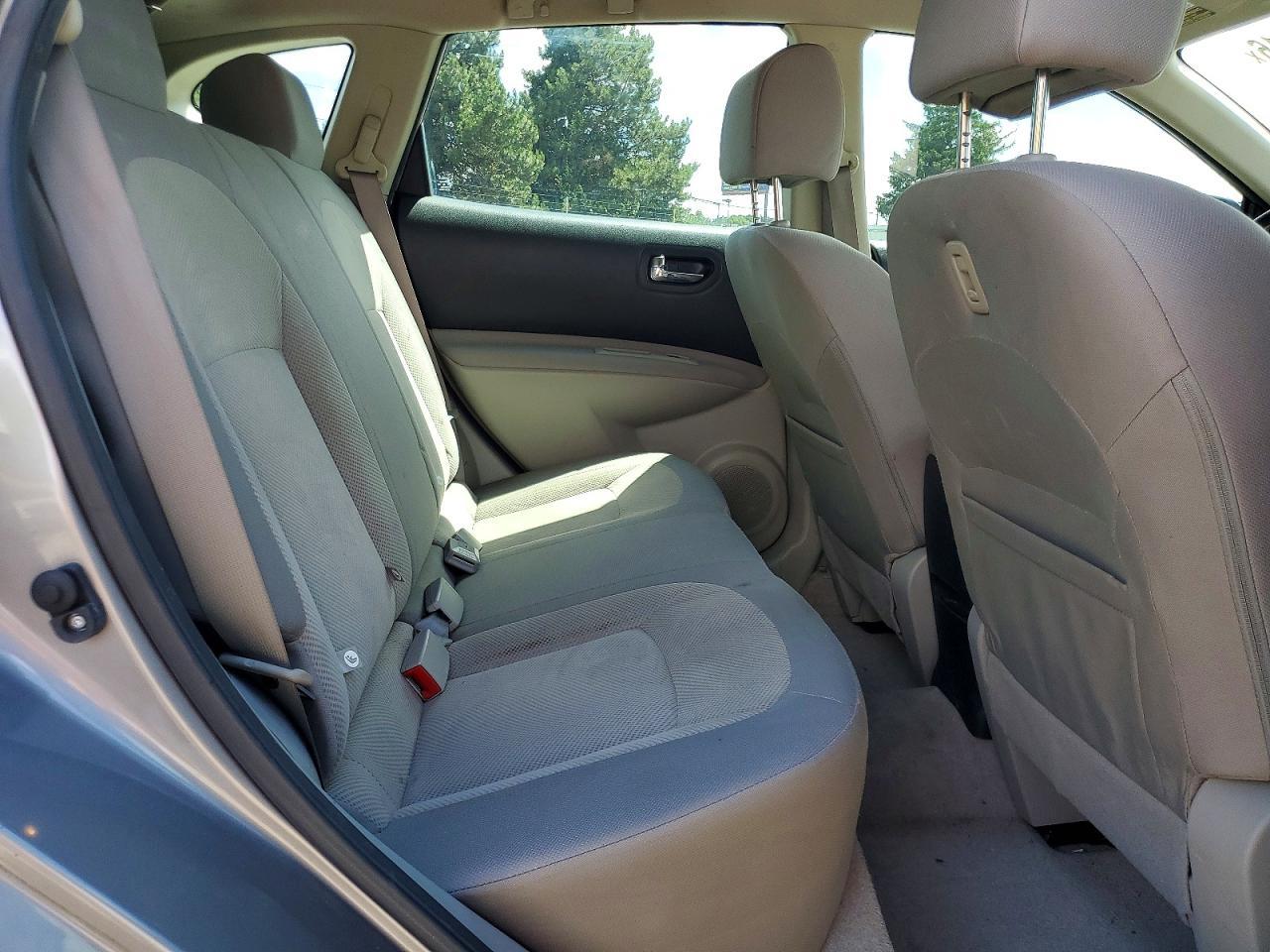 2014 NISSAN ROGUE