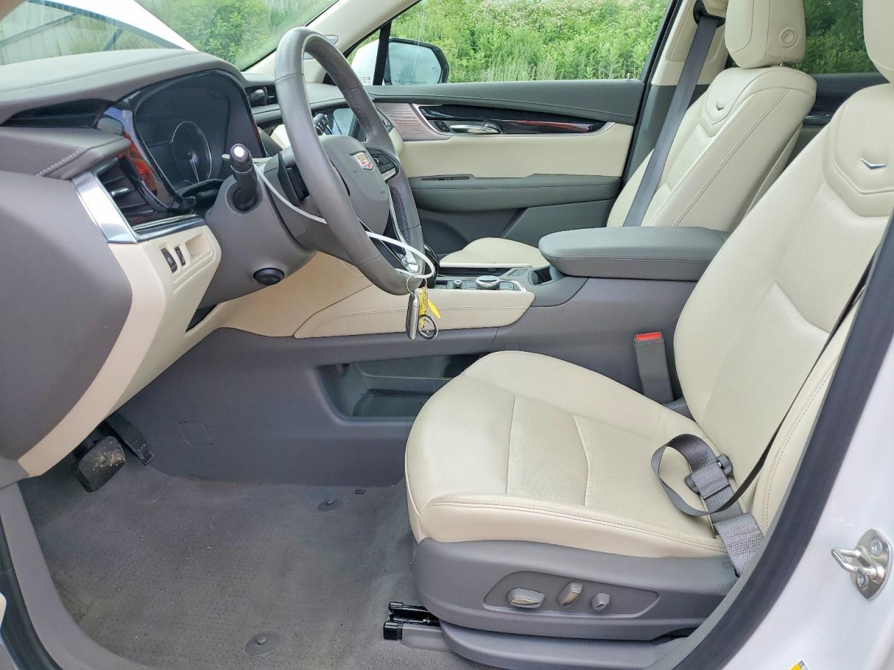 2024 CADILLAC XT6