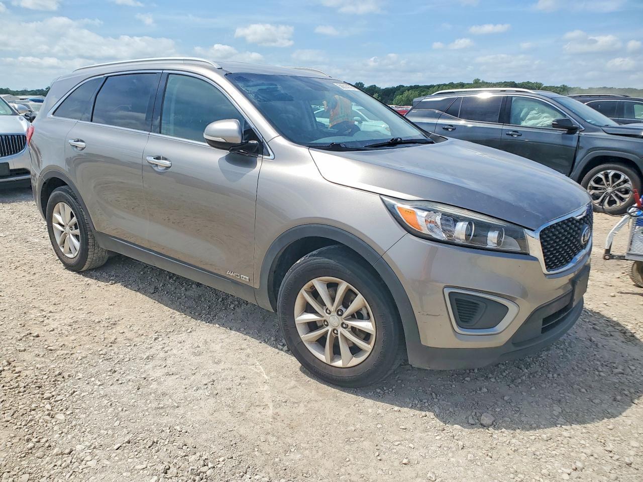 2017 KIA SORENTO