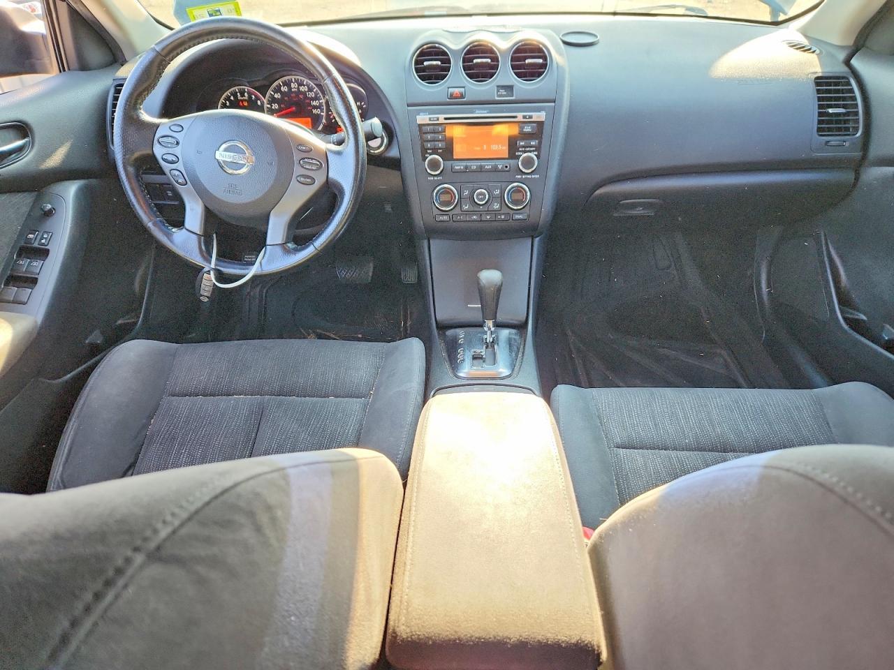2010 NISSAN ALTIMA