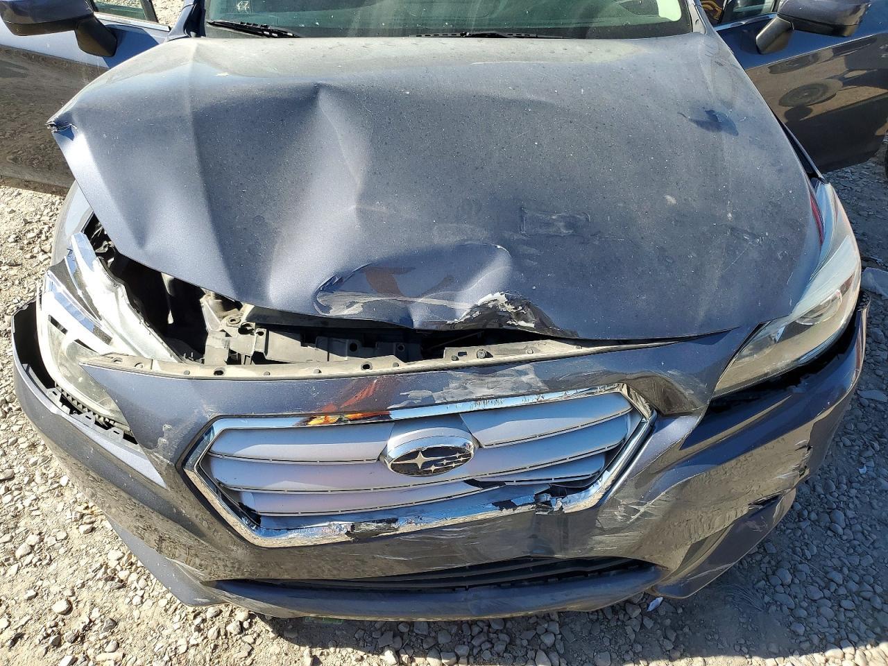 2016 SUBARU Legacy