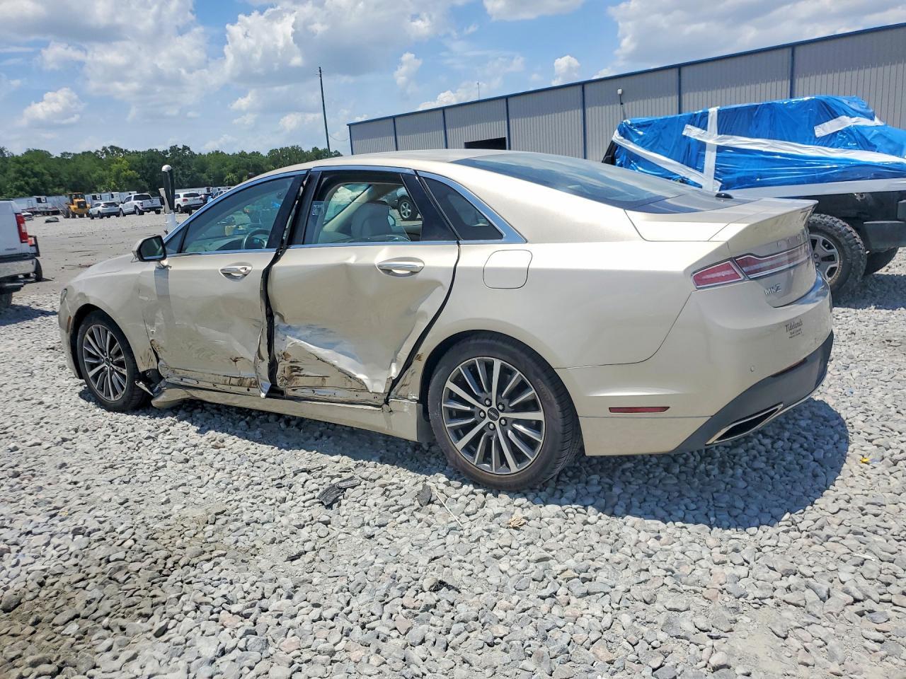 2017 LINCOLN MKZ