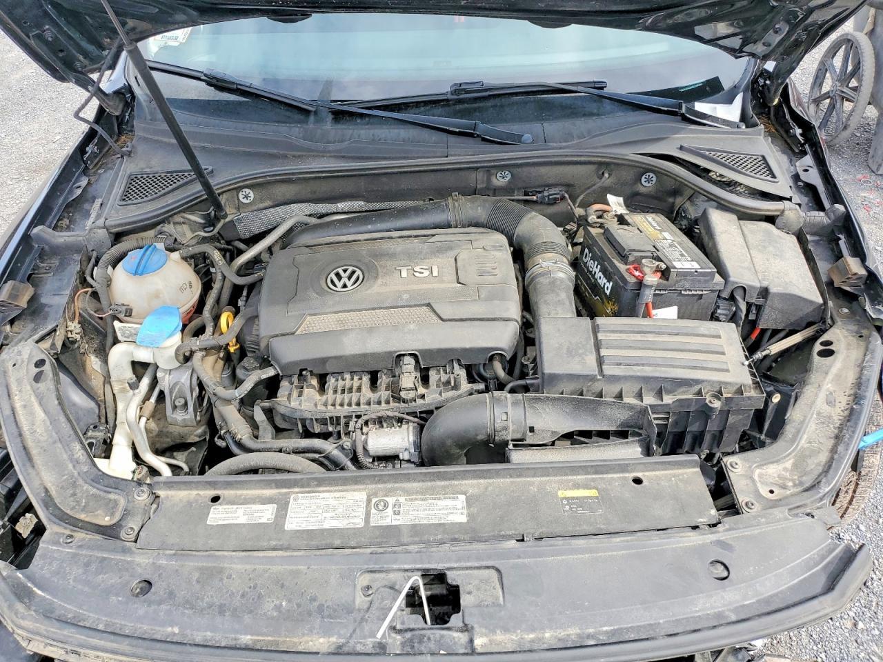 2016 VOLKSWAGEN Passat