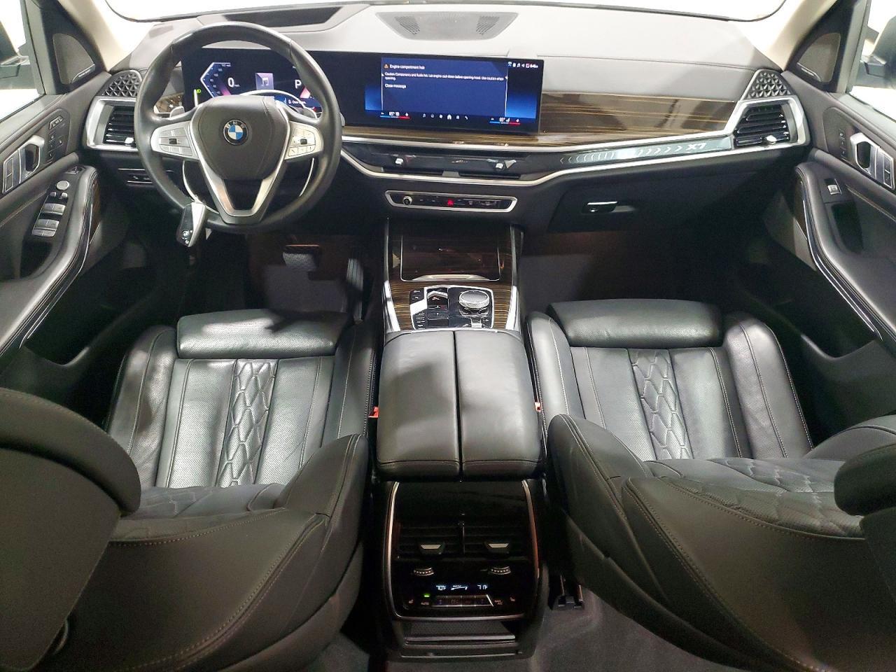 2026 BMW X7