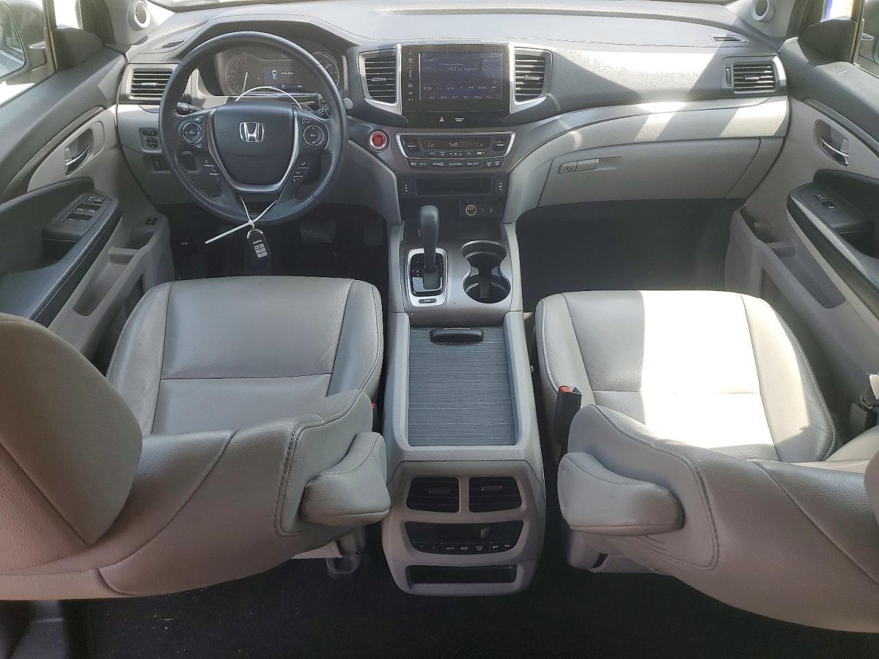 2017 HONDA PILOT