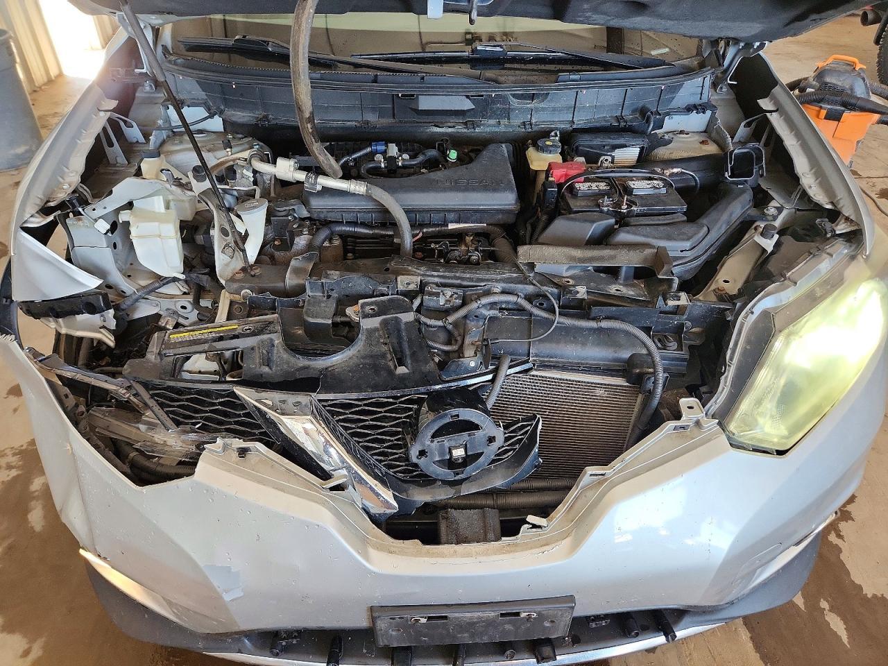 2015 NISSAN ROGUE
