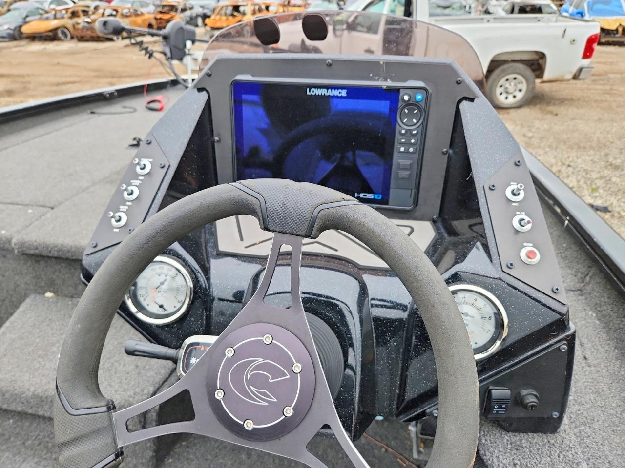 2021 BOAT Crestliner