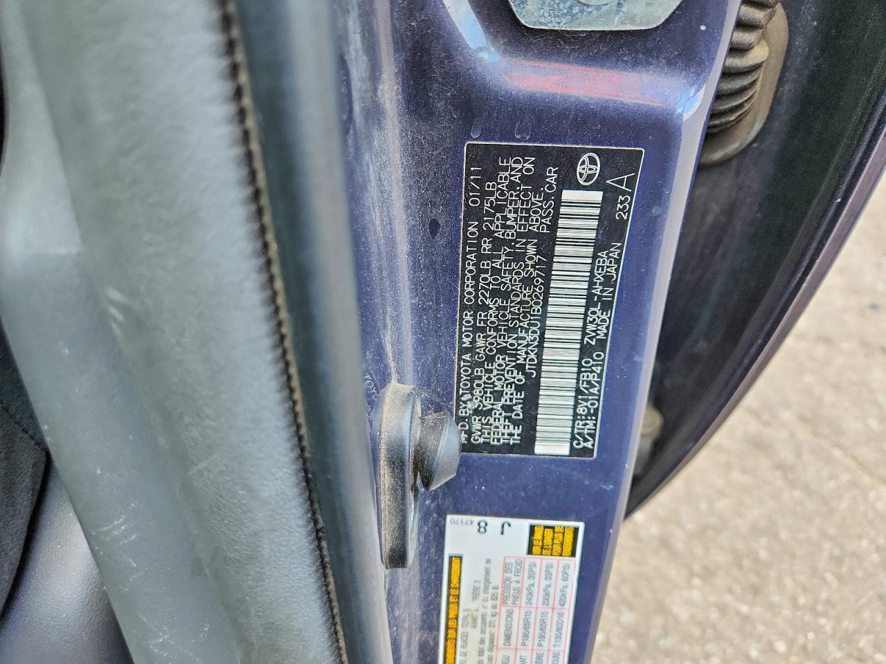 2011 TOYOTA PRIUS